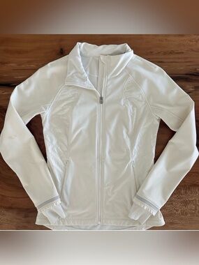 Lululemon Wind Runner Softshell Jacket Ruffle Detailing White | Size: 6